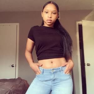 Meet your Posher, Whitney